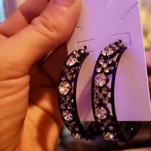 HOOP EARRINGS